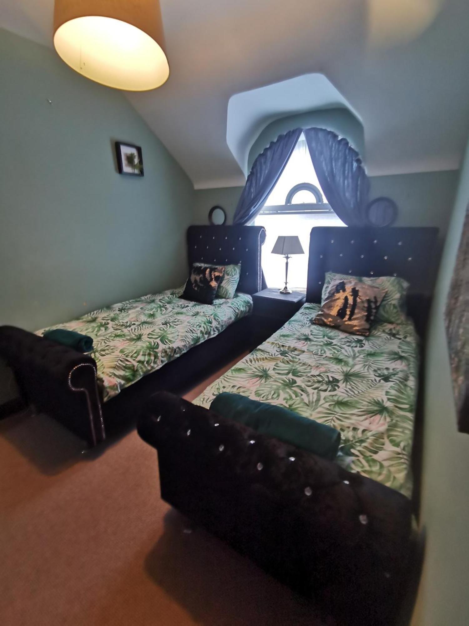 Ferienwohnung Palm Cove Bundoran Luxurious Sea View Balcony Free Wifi Netflix Sleeps 5 Exterior foto